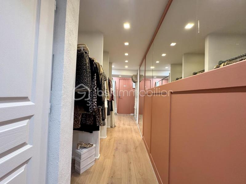 Local commercial - 53 m² - 3 pièces