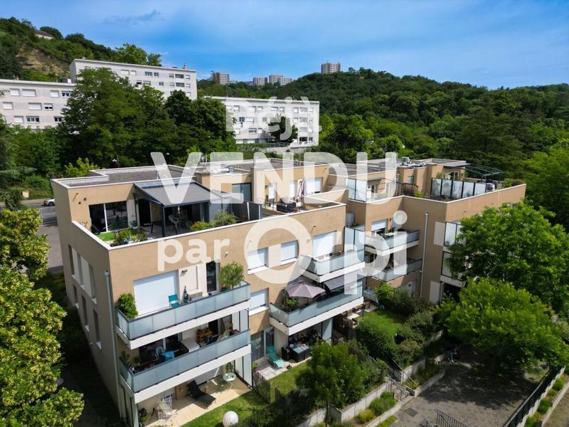 Appartement - 60 m² - 3 pièces