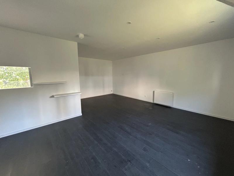 Bureau - 80 m² - 1 pièce