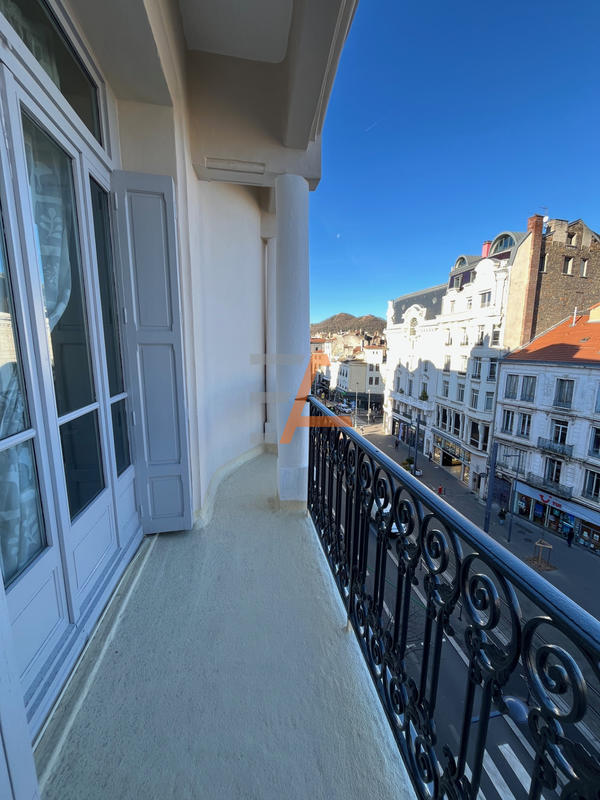 Appartement - 122 m² - 5 pièces