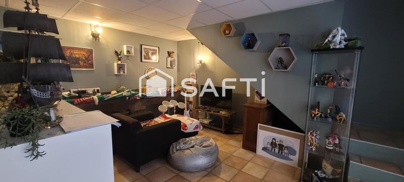 Maison - 180 m² - 5 pièces