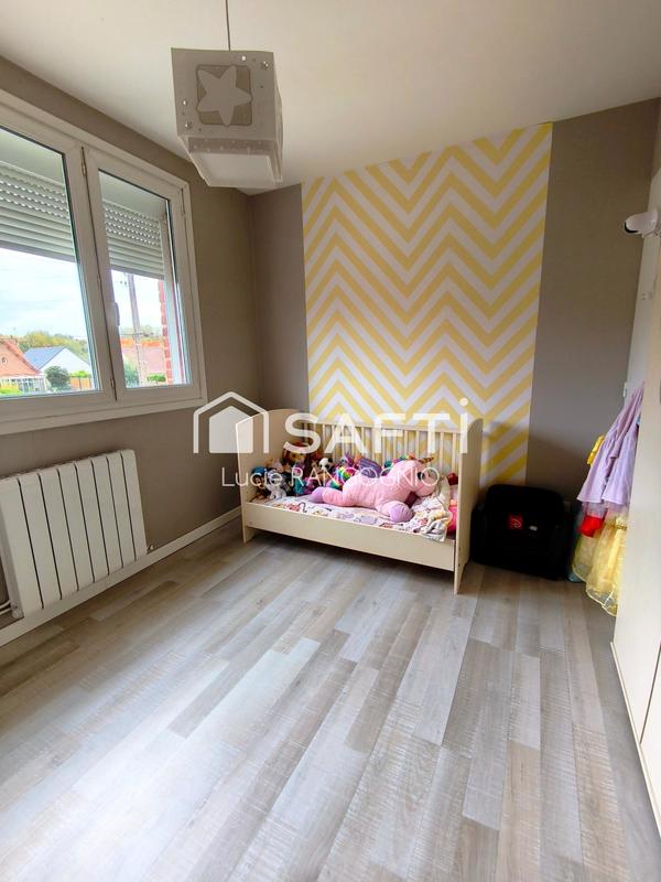 Maison - 93 m² - 5 pièces