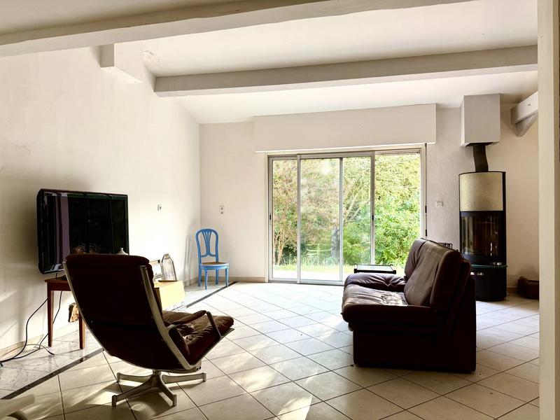 Maison - 230 m² - 8 pièces
