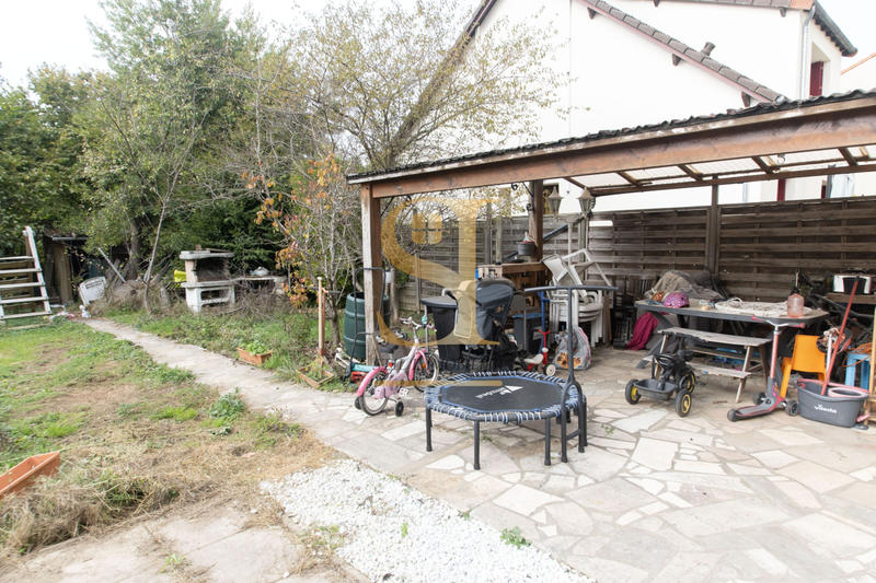 Maison - 101 m² - 5 pièces