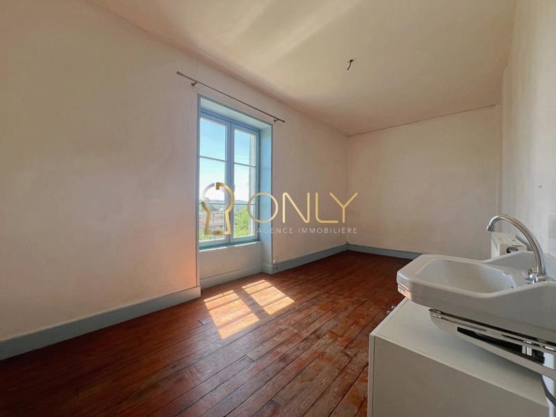 Maison - 285 m² - 10 pièces