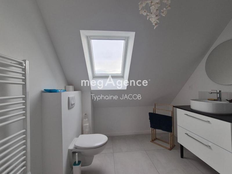 Maison - 93 m² - 5 pièces