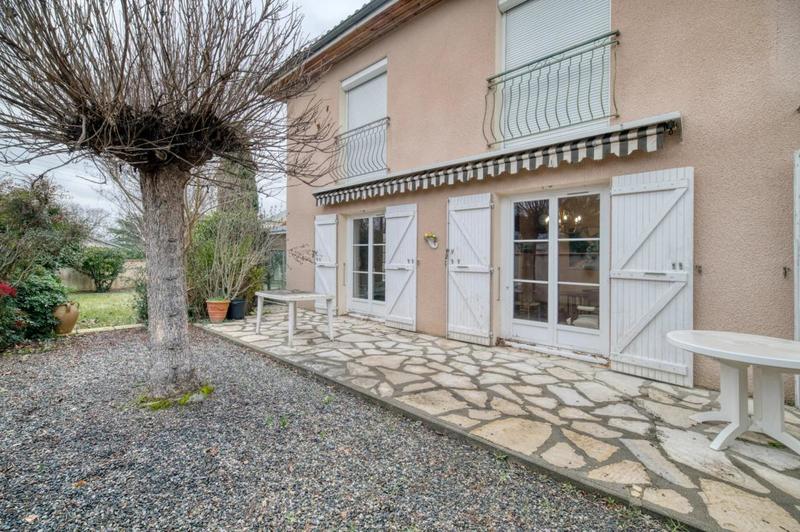 Maison - 196 m² - 7 pièces