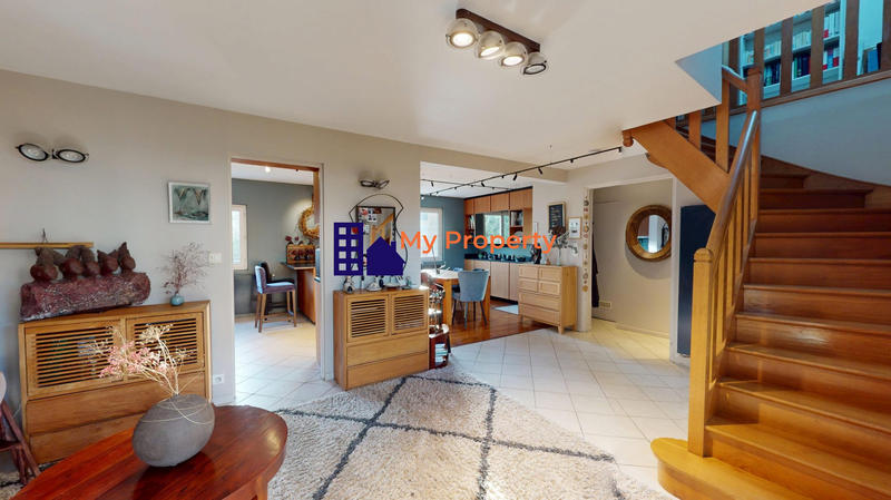 Maison traditionnelle - 127 m² - 7 pièces