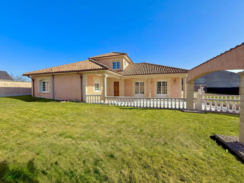 Villa - 230 m² - 7 pièces