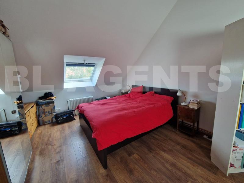 Propriété - 342 m² - 12 pièces