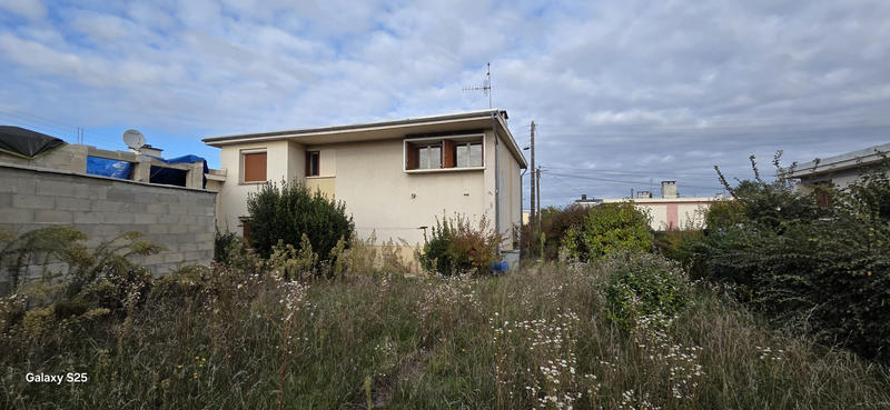 Maison - 93 m² - 4 pièces