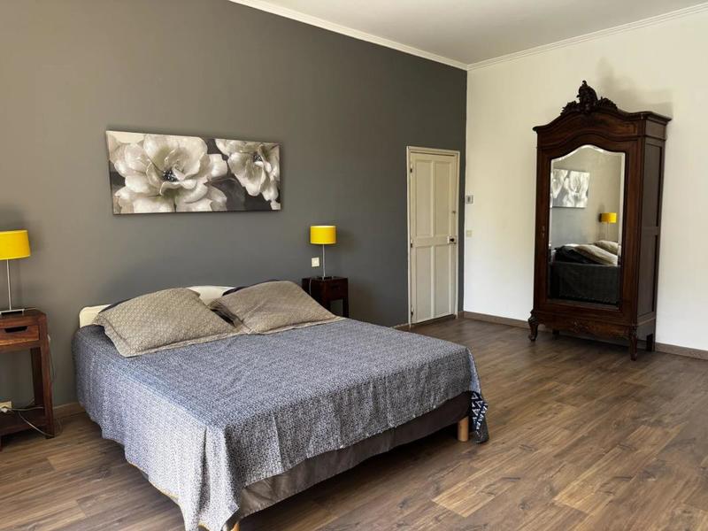 Maison - 208 m² - 7 pièces