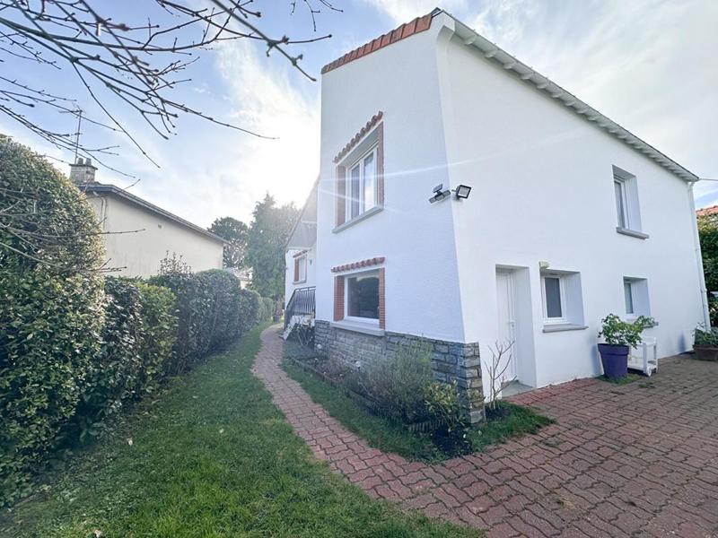 Maison - 143 m² - 7 pièces