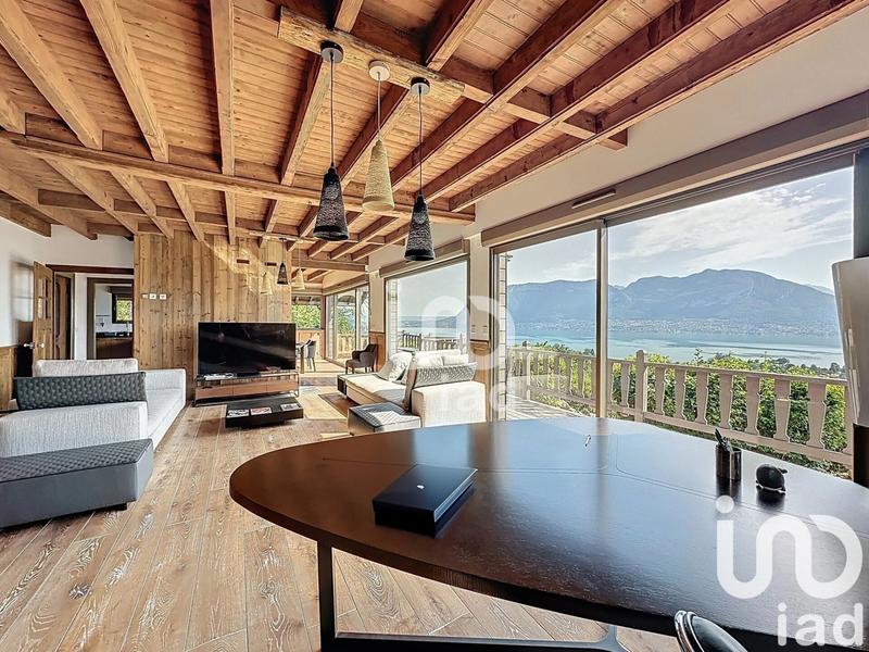 Maison - 332 m² - 8 pièces