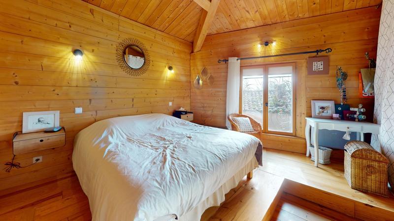 Maison - 273 m² - 9 pièces