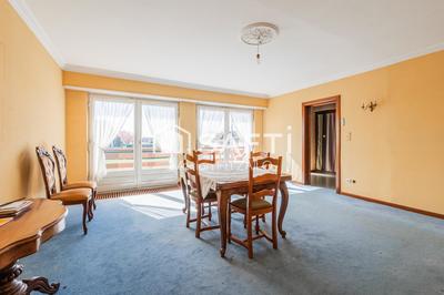 Maison - 251 m² - 10 pièces