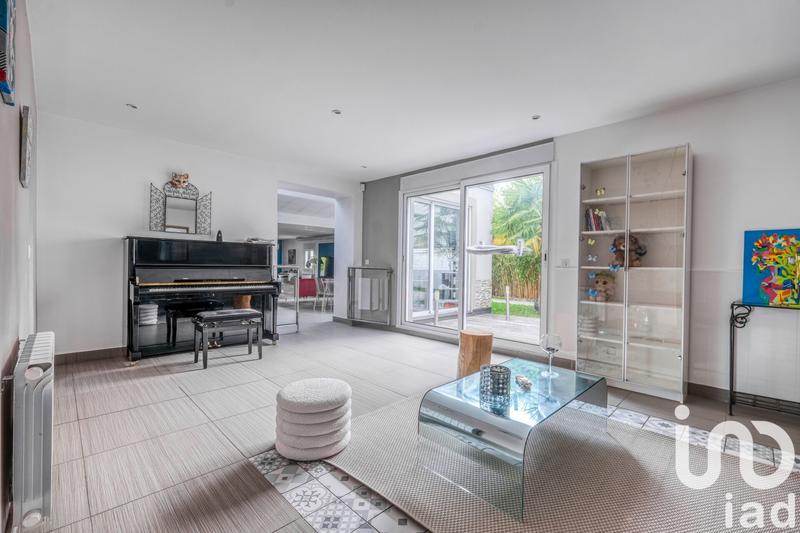 Maison de maîtres - 304 m² - 9 pièces