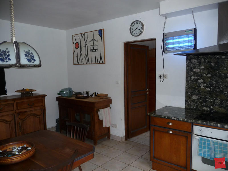 Maison ancienne - 476 m² - 13 pièces