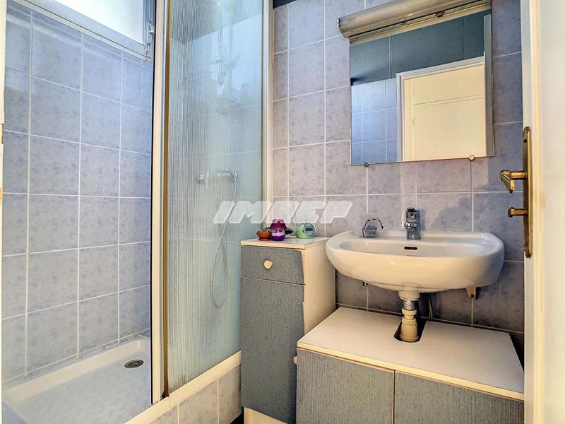 Maison - 200 m² - 7 pièces