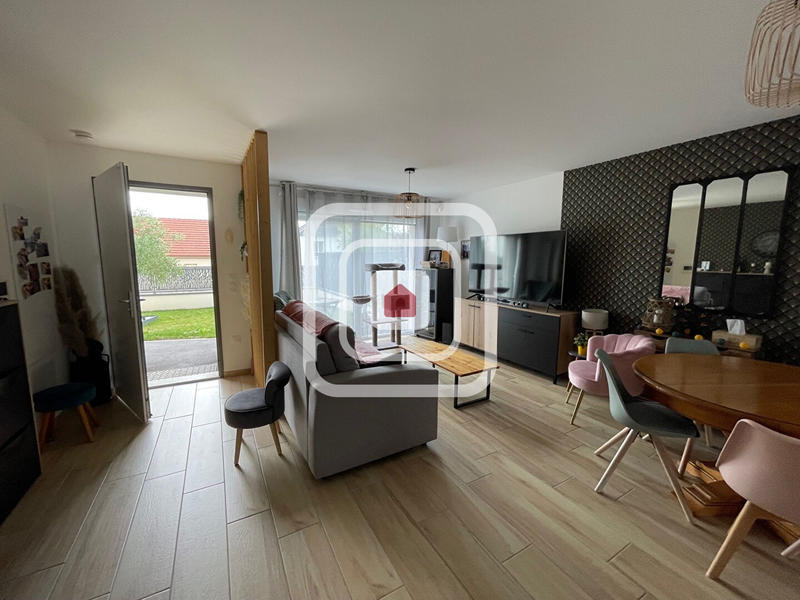 Maison - 104 m² - 5 pièces