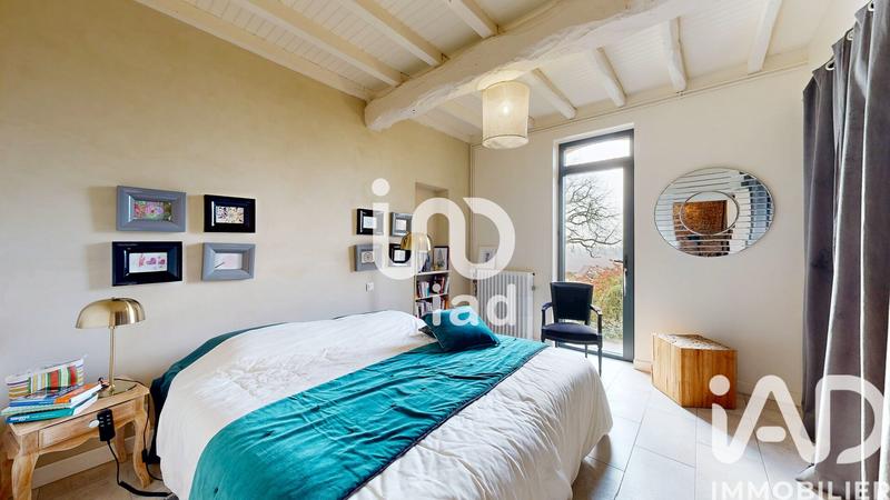 Maison - 260 m² - 9 pièces