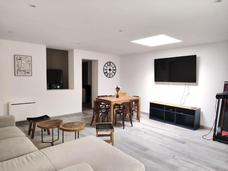 Maison ancienne - 205 m² - 7 pièces