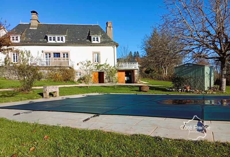 Villa - 192 m² - 7 pièces