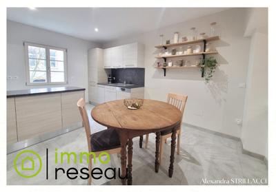 Maison - 132 m² - 5 pièces