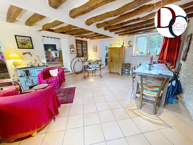 Maison - 226 m² - 8 pièces