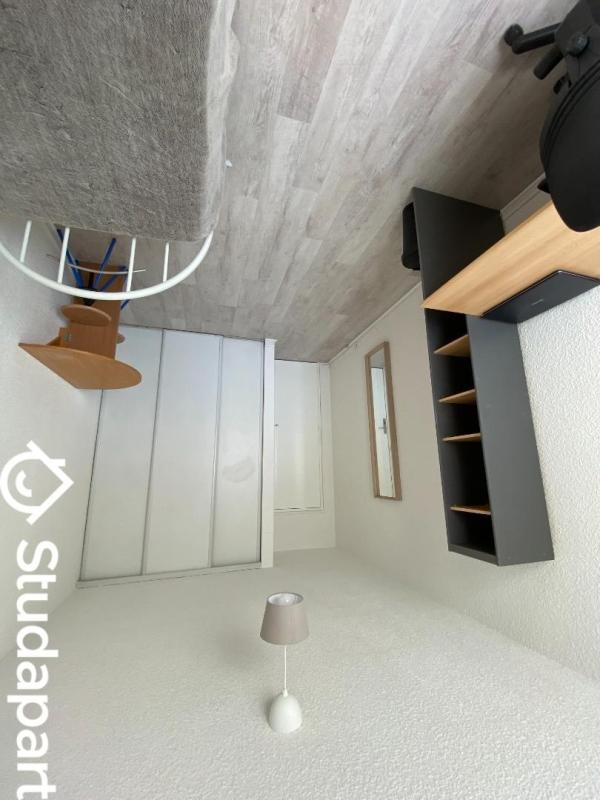 Chambre - 11 m² - 1 pièce