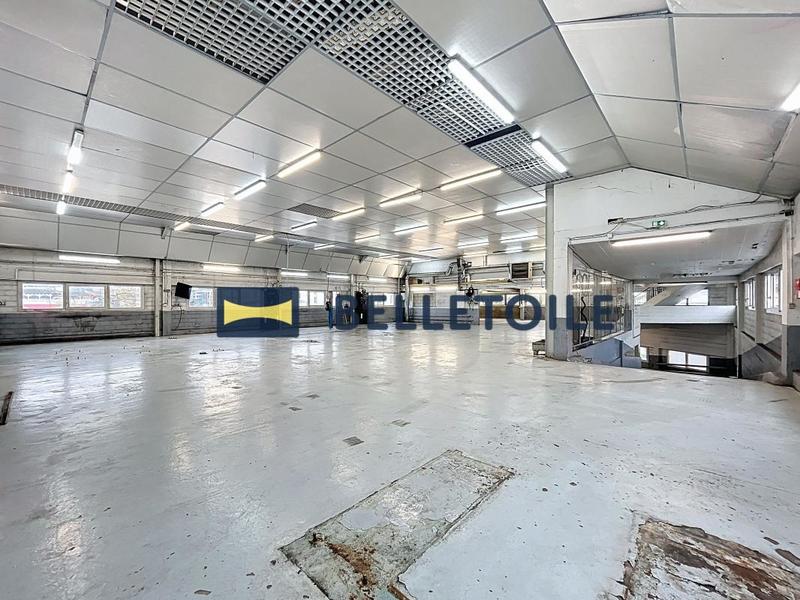 Local commercial - 2 239 m²