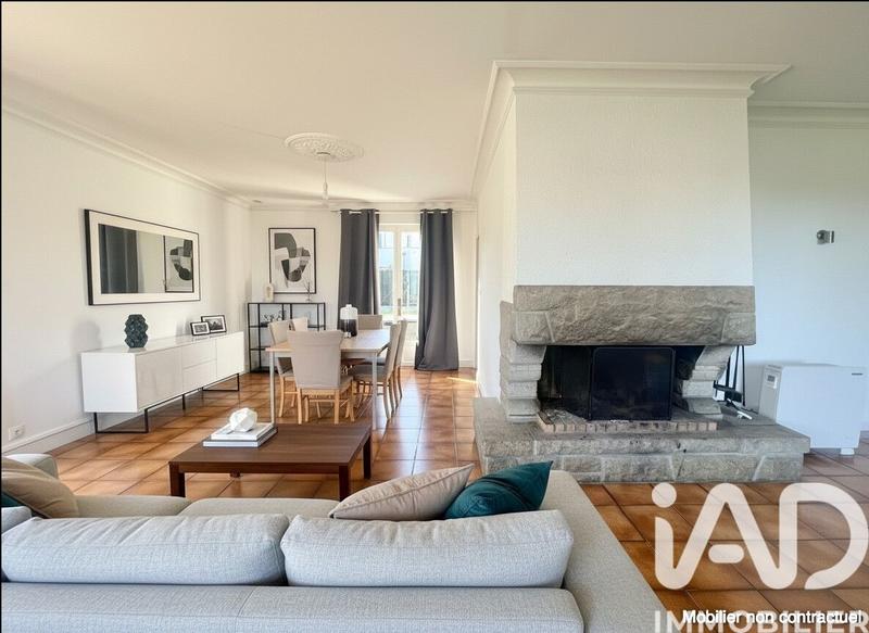 Maison - 197 m² - 10 pièces