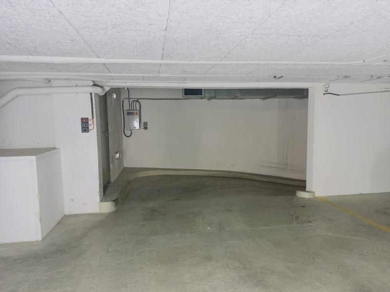 Parking / Garage - 8 m²