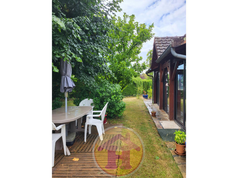 Maison - 181 m² - 6 pièces