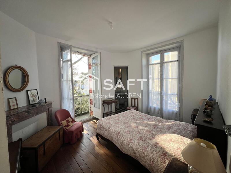 Villa - 215 m² - 11 pièces