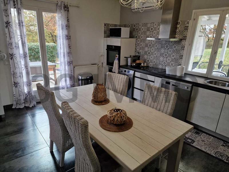Maison - 184 m² - 6 pièces