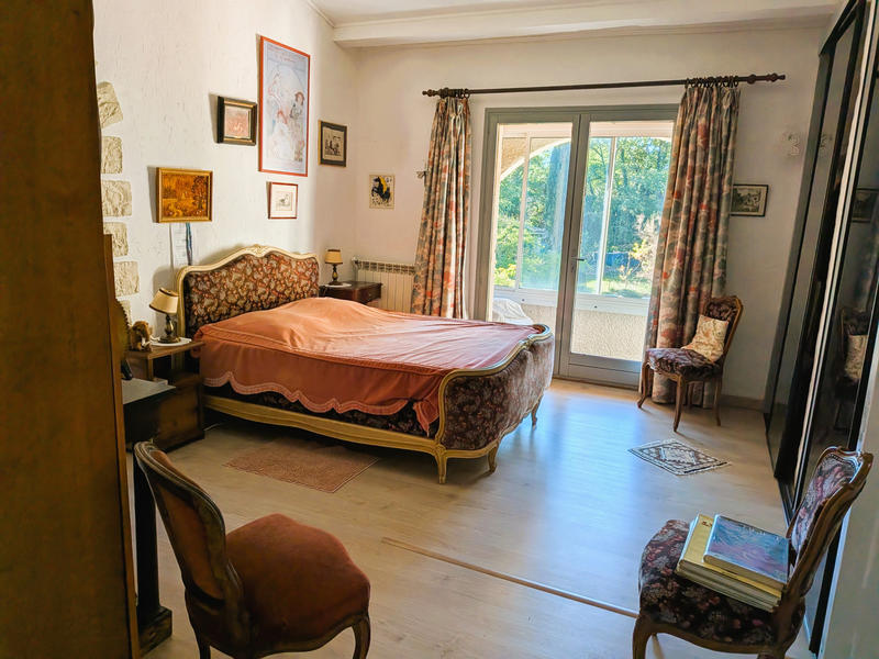 Maison - 282 m² - 8 pièces