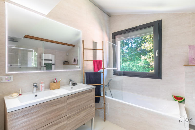 Maison - 162 m² - 6 pièces