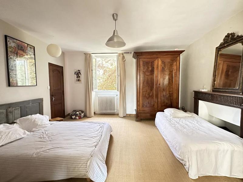 Maison de maîtres - 415 m² - 10 pièces