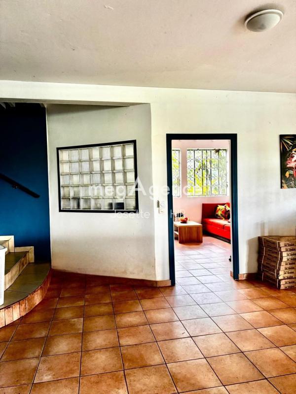 Maison de campagne - 415 m² - 10 pièces