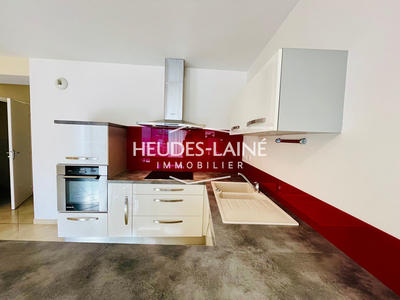 Appartement - 81 m² - 3 pièces