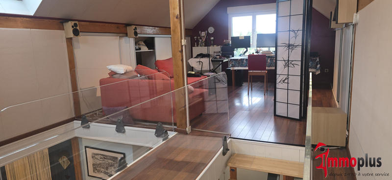 Maison - 206 m² - 8 pièces