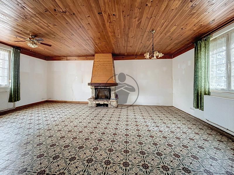 Maison - 208 m² - 7 pièces