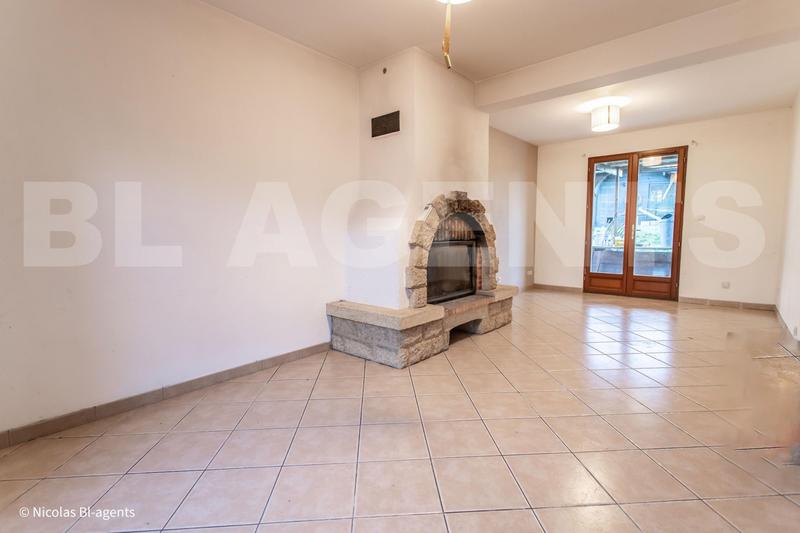 Pavillon - 130 m² - 6 pièces