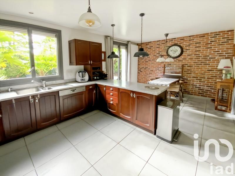 Maison - 185 m² - 7 pièces