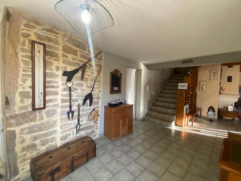 Maison - 260 m² - 5 pièces
