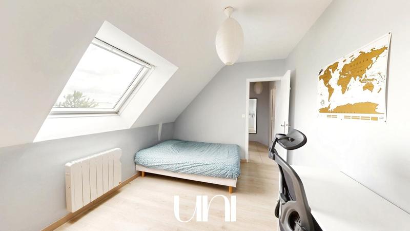 Maison - 95 m² - 5 pièces