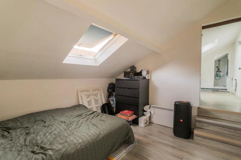 Corps de ferme - 225 m² - 11 pièces