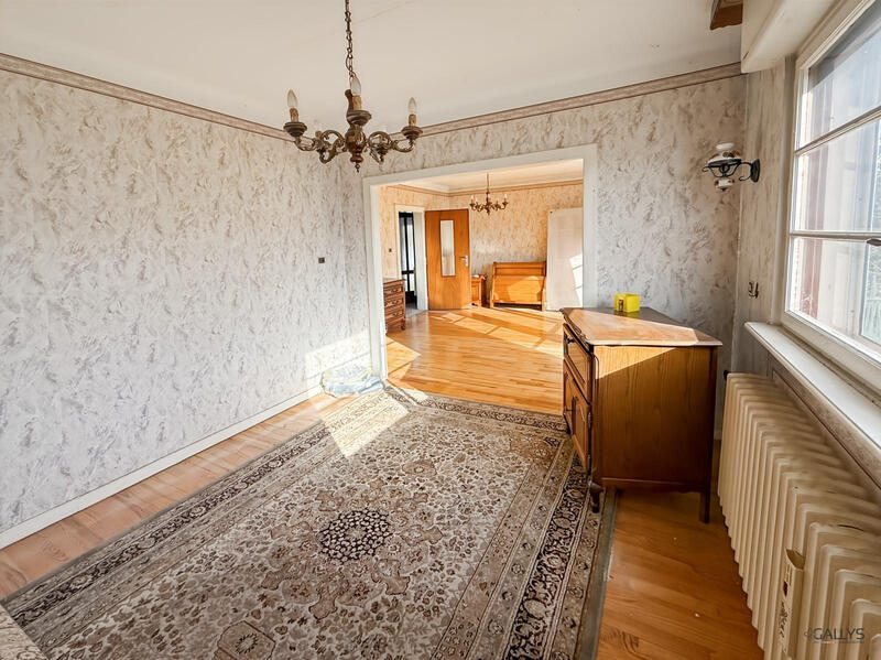 Maison - 93 m² - 5 pièces