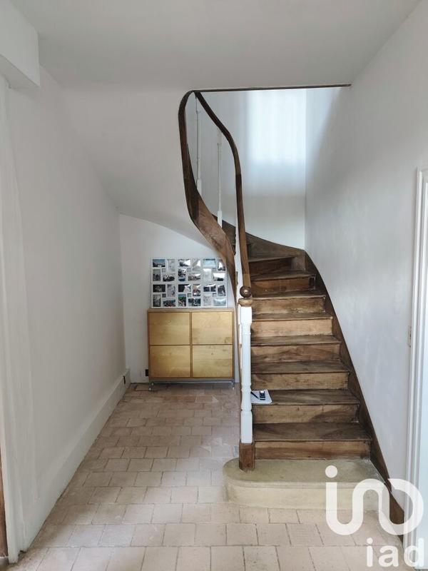 Maison - 237 m² - 7 pièces